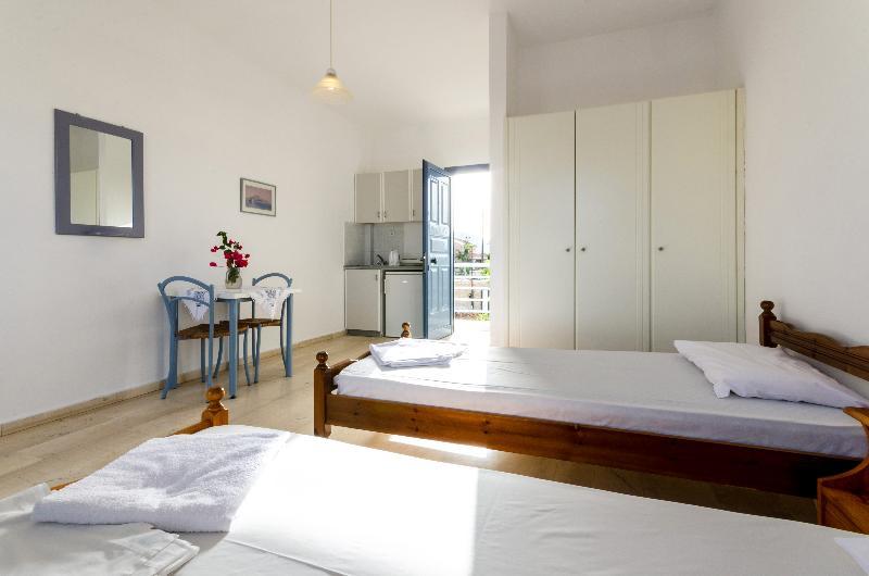 Aris Apartments มาเลีย ภายนอก รูปภาพ